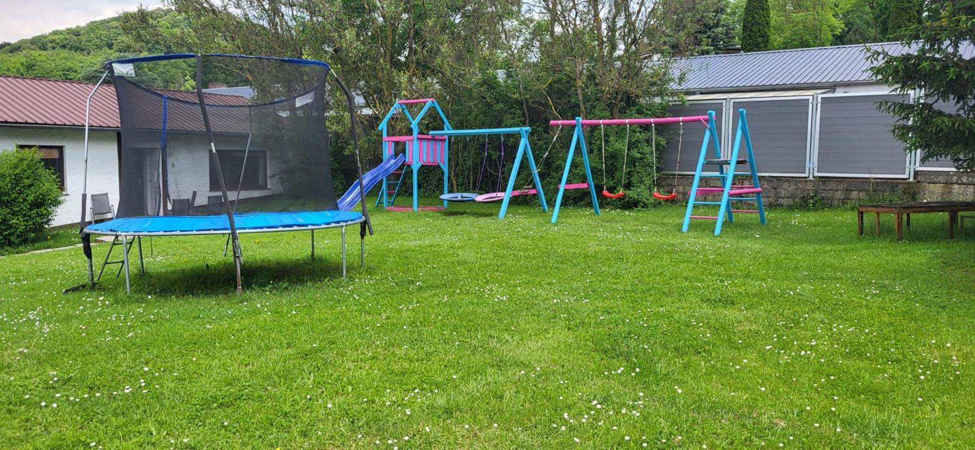 D&B Staycation Ferienpark Niedenstein Extérieur photo